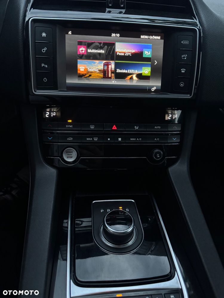 Jaguar F-Pace 2.0 i4D AWD Prestige - 18