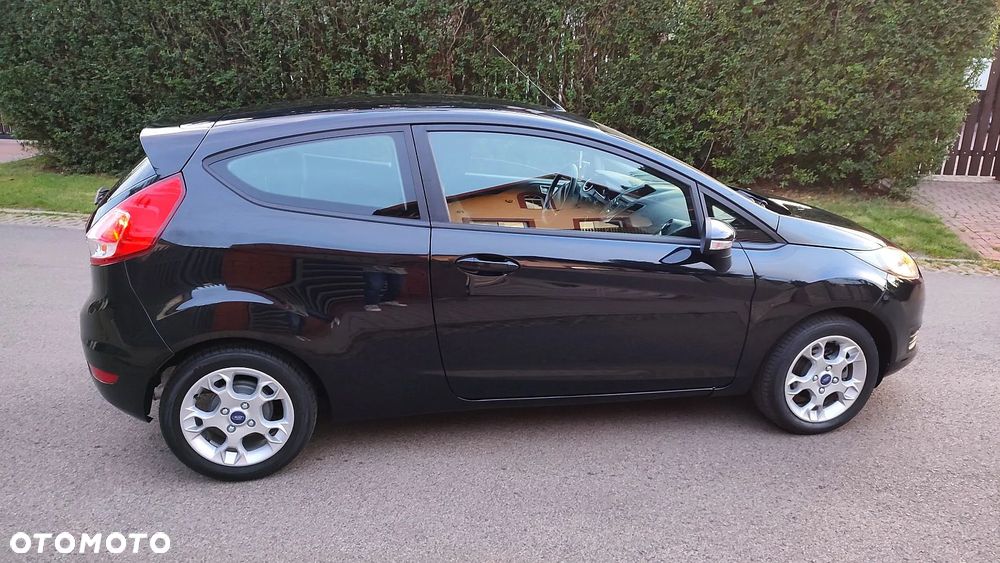 Ford Fiesta 1.25 Champions Edition - 31