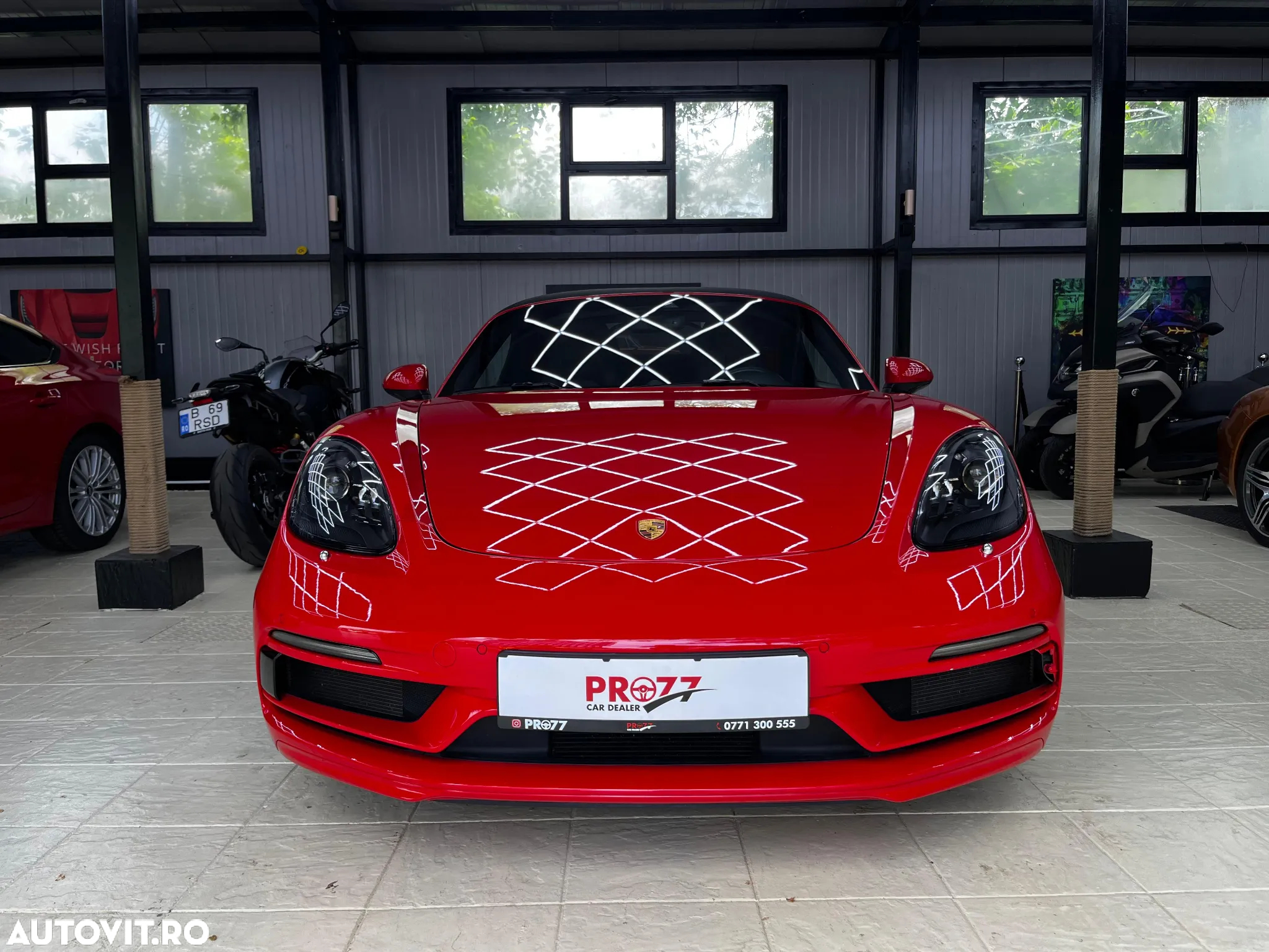 Porsche Boxster 718 PDK - 2