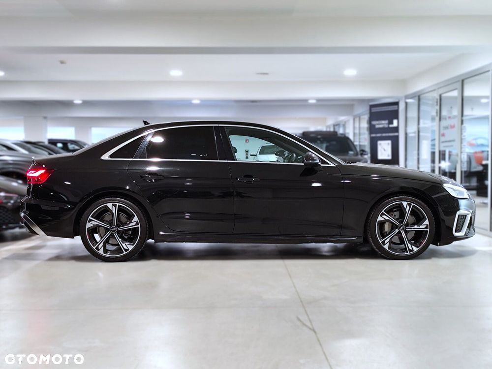 Audi A4 Limousine - 6