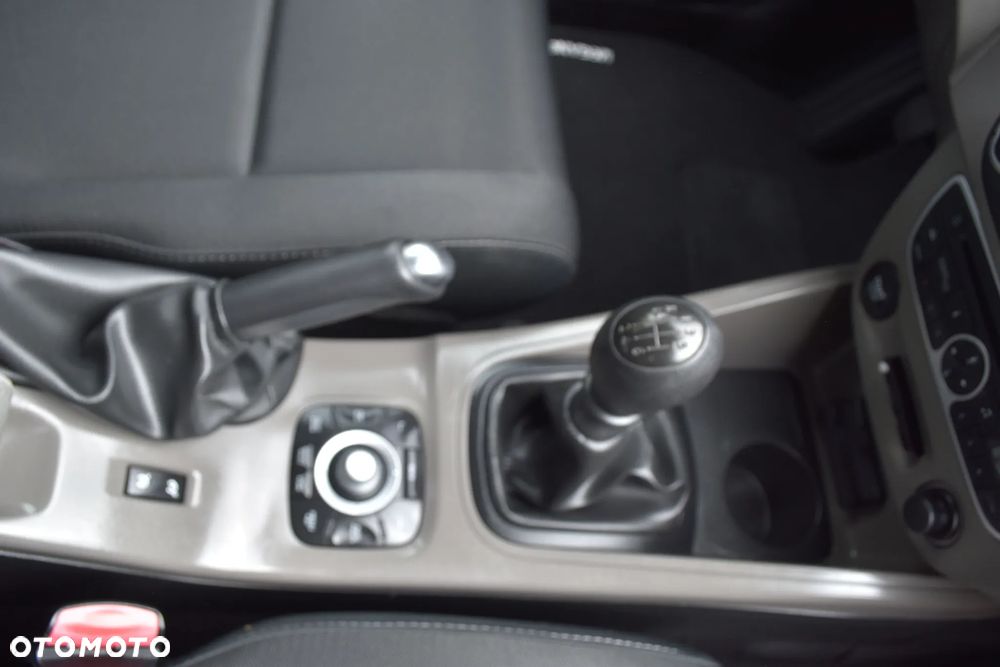 Renault Megane 1.6 16V Color Edition - 24