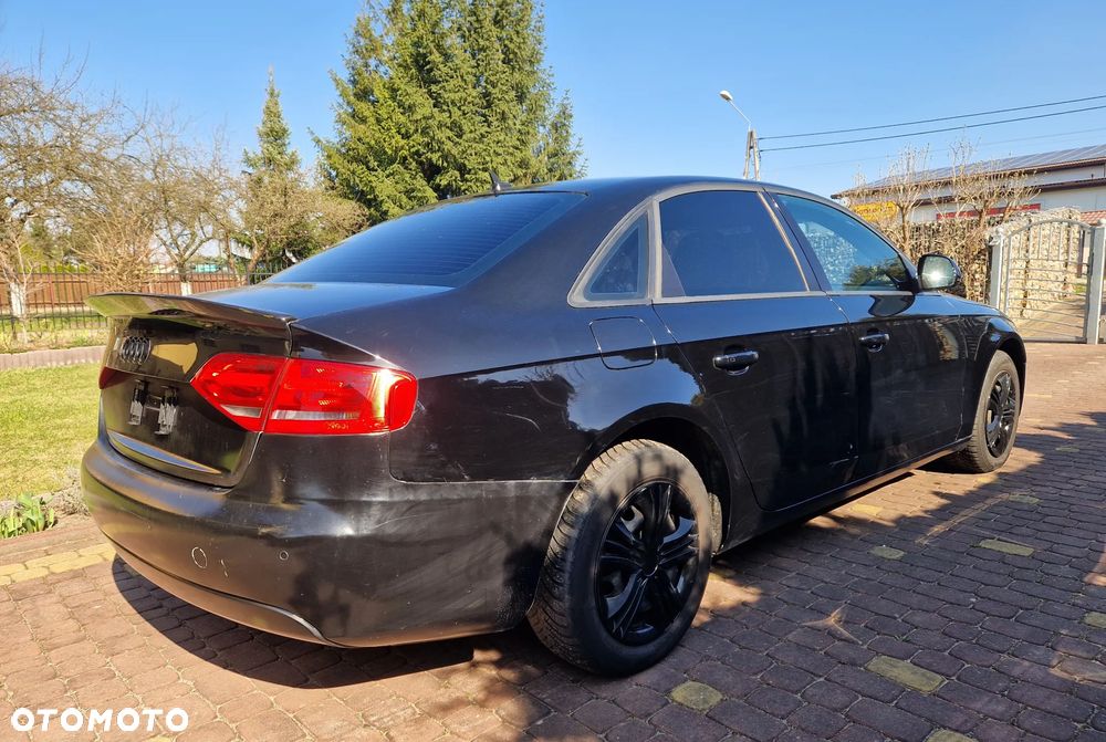Audi A4 Limousine 2.0 TDI - 6