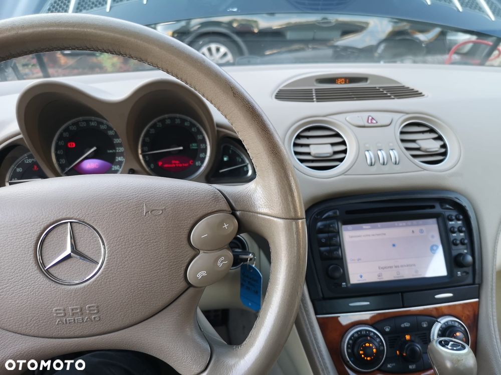 Mercedes-Benz SL - 23