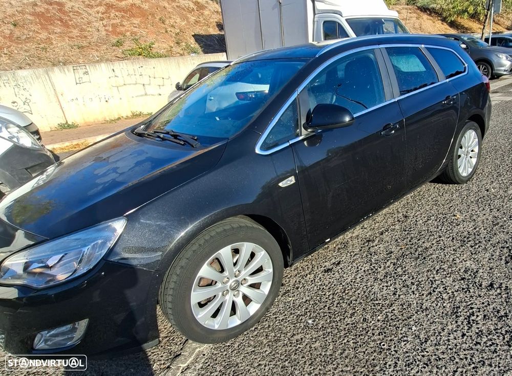 Opel Astra Sports Tourer - 1