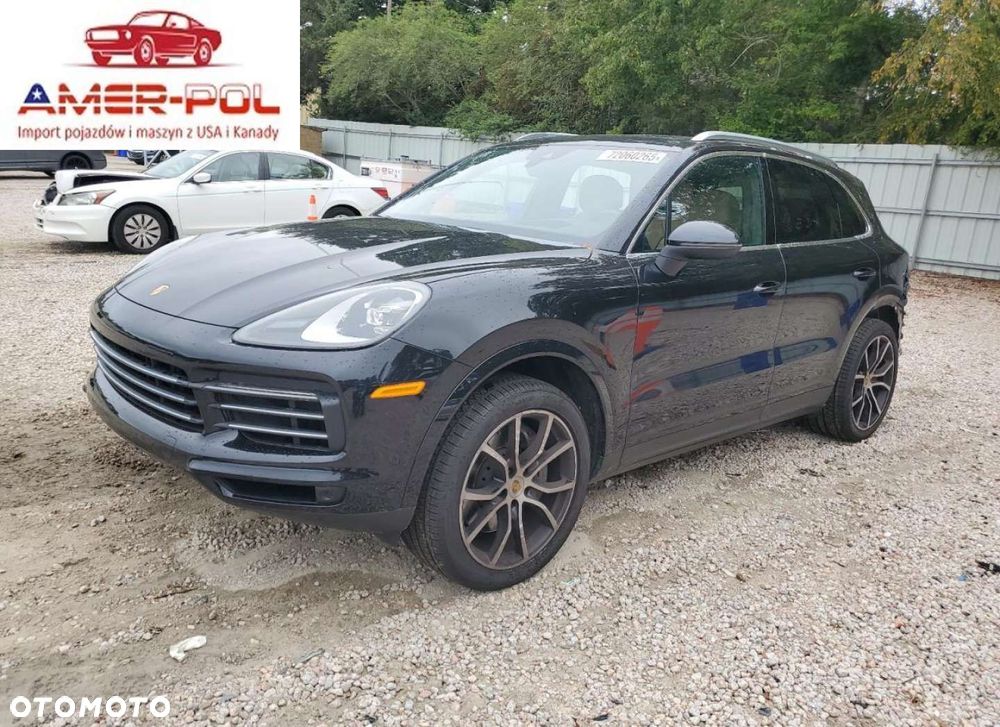 Porsche Cayenne - 1