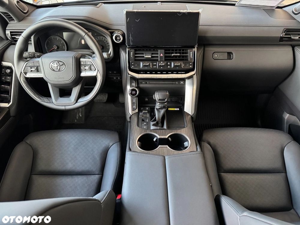 Toyota Land Cruiser - 6