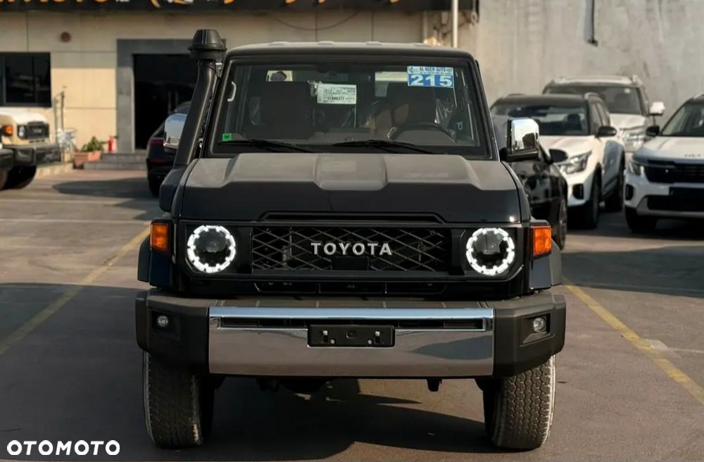 Toyota Land Cruiser - 31