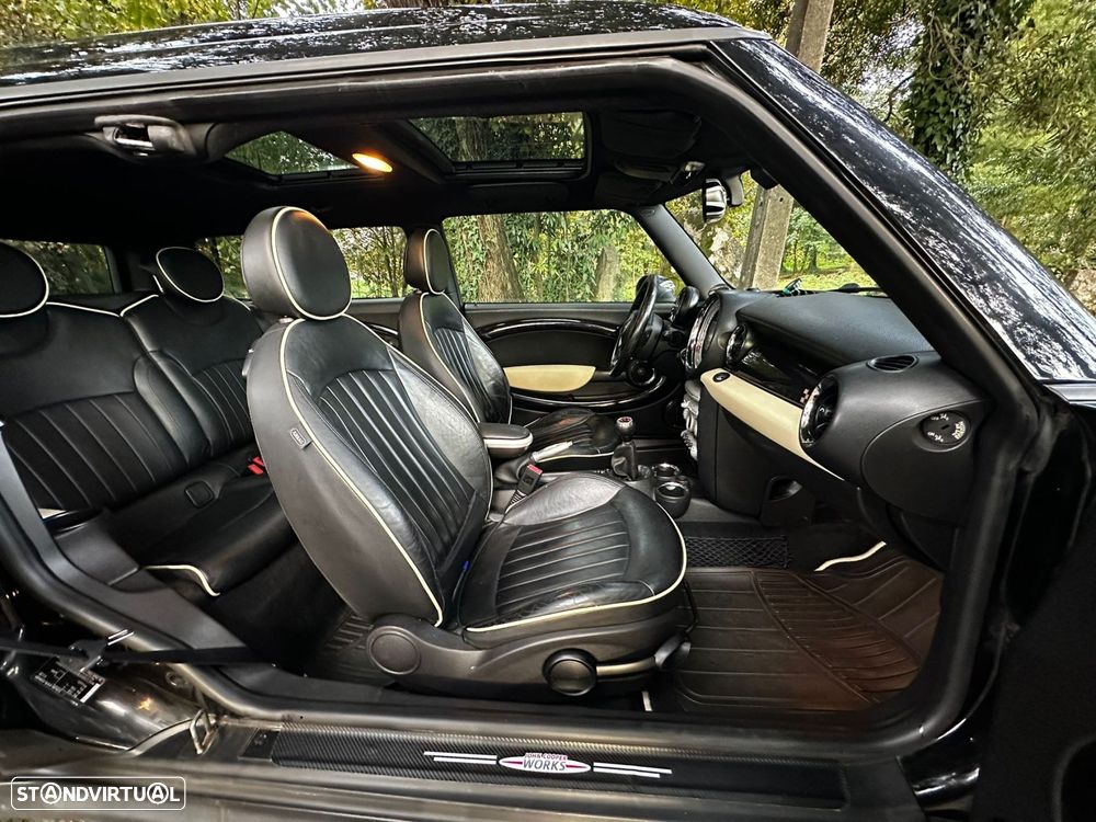 MINI Clubman John Cooper Works - 23