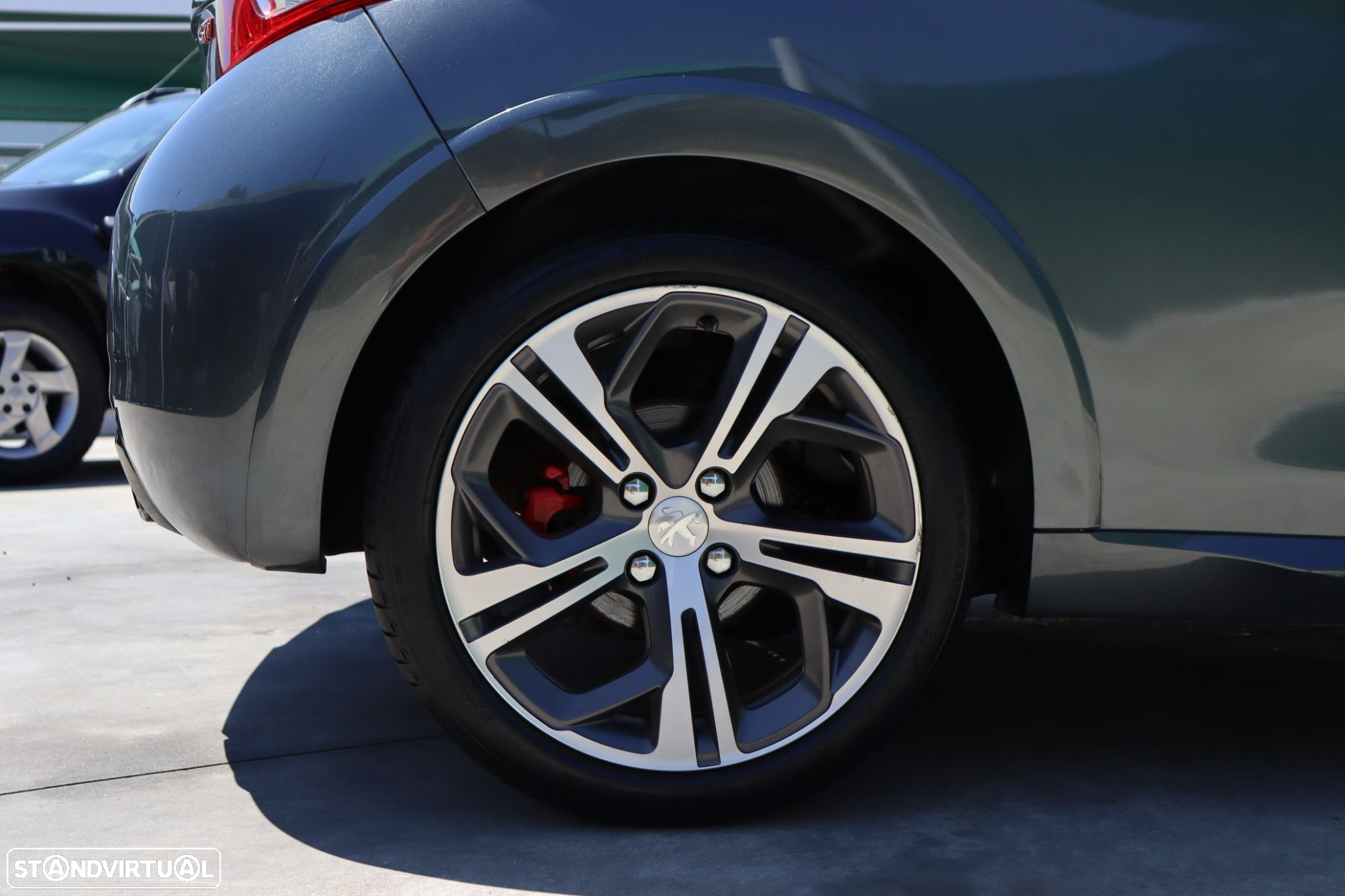 Peugeot 208 1.6 THP GTi - 9