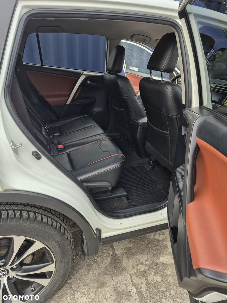 Toyota RAV4 - 5