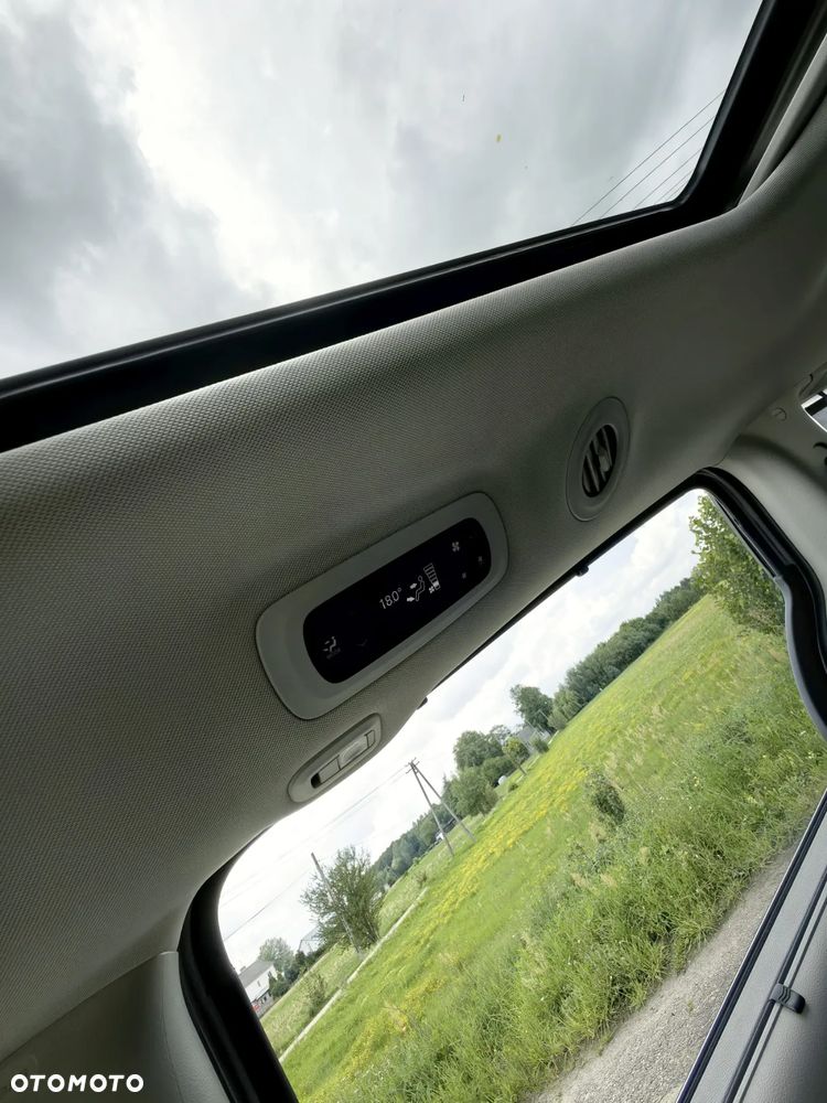 Chrysler Pacifica - 25