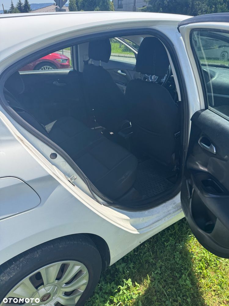 Fiat Tipo 1.4 T-Jet 16v Easy - 5