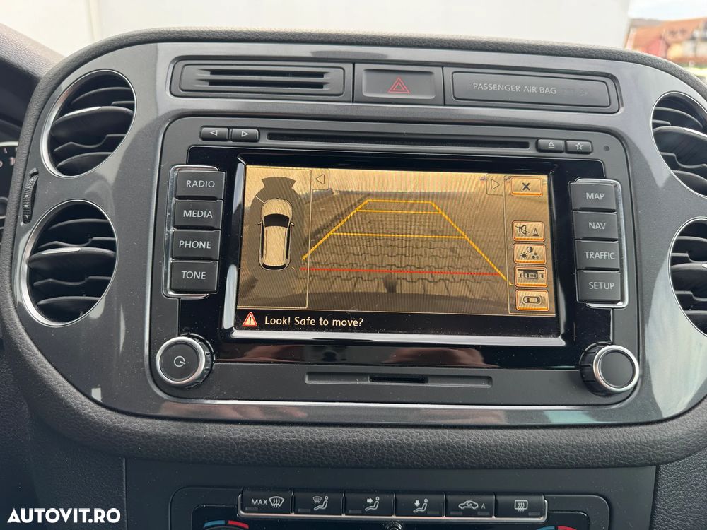 Volkswagen Tiguan 2.0 TDI DPF 4Motion BlueMotion Technology DSG Lounge Sport & Style - 21