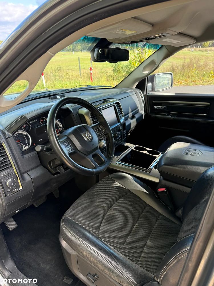 Dodge RAM 1500 5.7 4x4 - 6