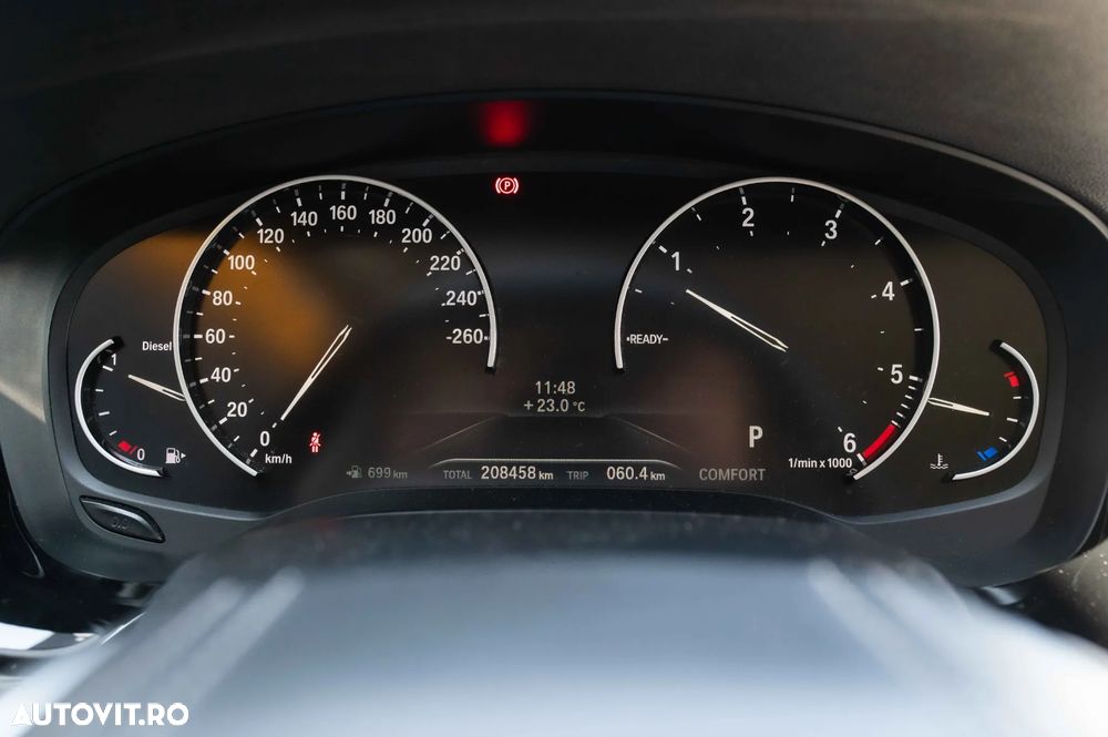 BMW Seria 5 520d xDrive AT - 14
