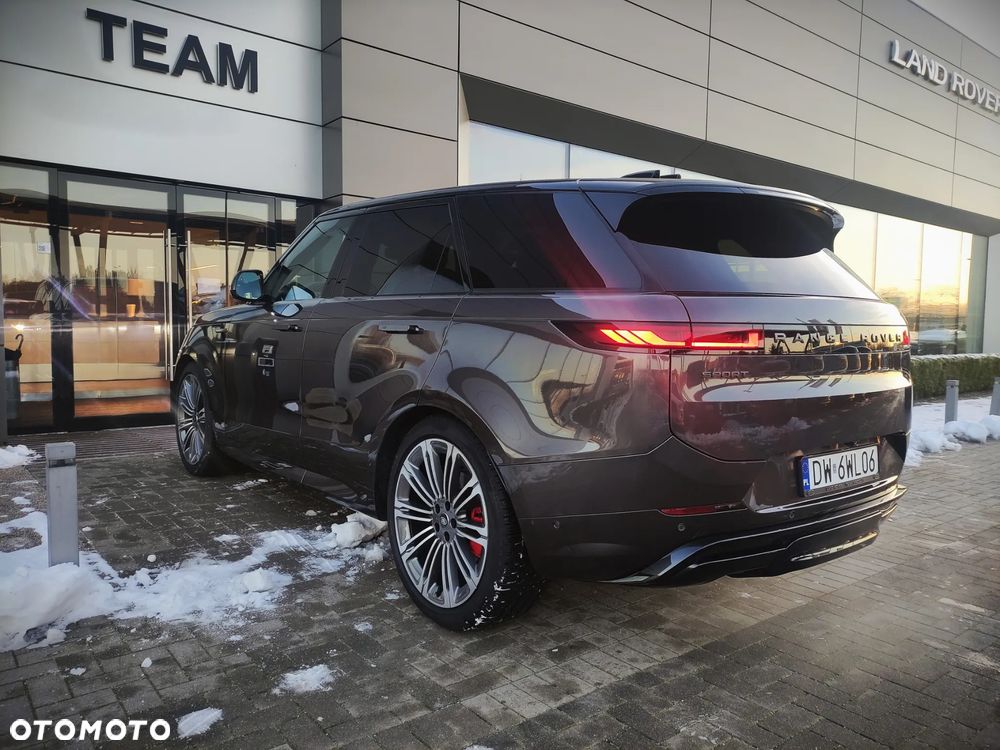 Land Rover Range Rover Sport D350 Autobiography - 11