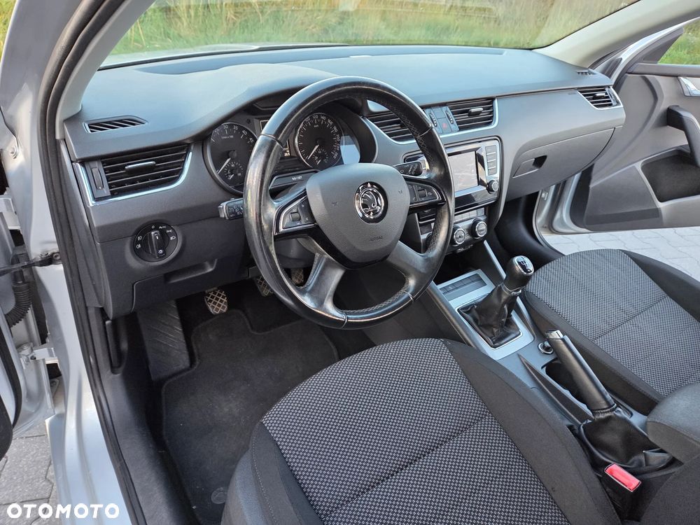 Skoda Octavia 1.6 TDI Edition - 23