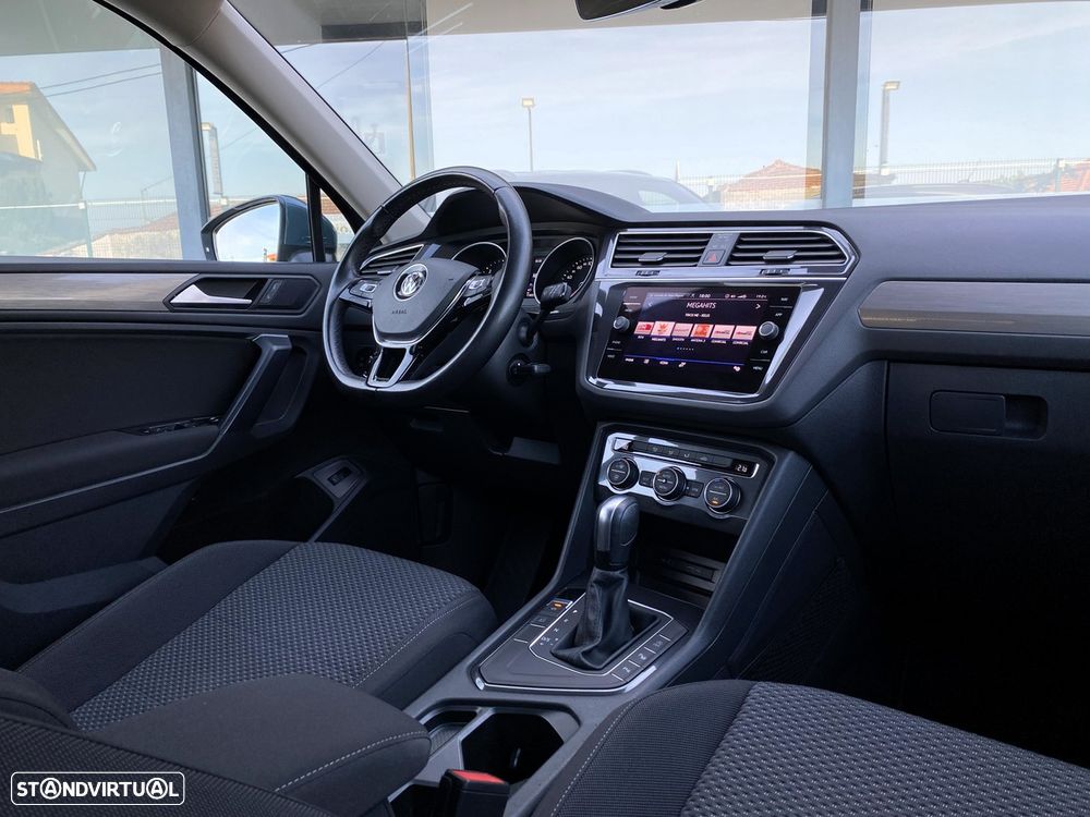 VW Tiguan Allspace 2.0 TDI Confortline DSG - 17