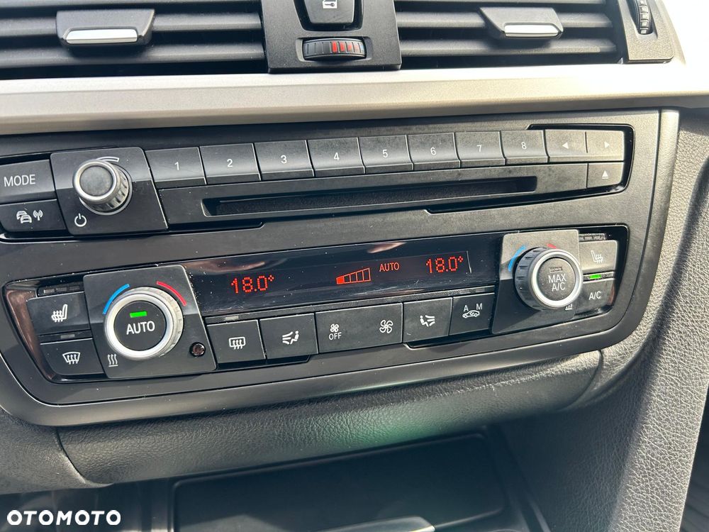 BMW Seria 3 320d - 37