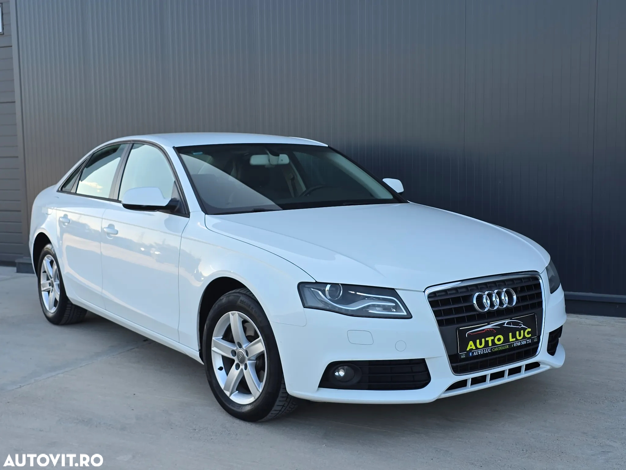 Audi A4 2.0 TDI Multitronic Avant - 12