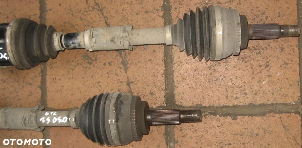 półoś prawa lewa COROLLA E12 1.4 D4D TOYOTA - 3