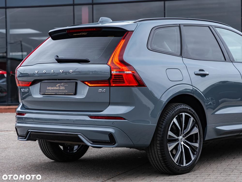 Volvo XC 60 B4 D Plus Dark - 13
