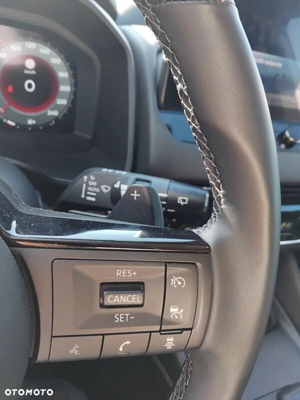 Nissan Qashqai 1.3 DIG-T MHEV N-Connecta Xtronic - 14