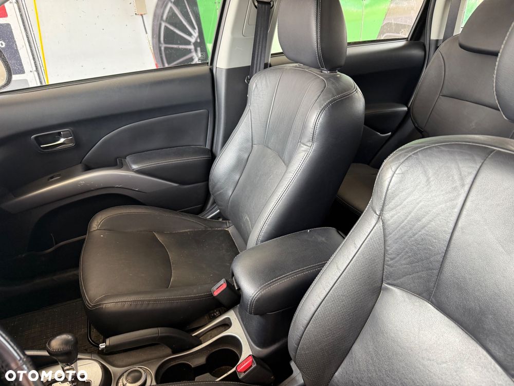 Mitsubishi Outlander 2.4 Intense + CVT - 8