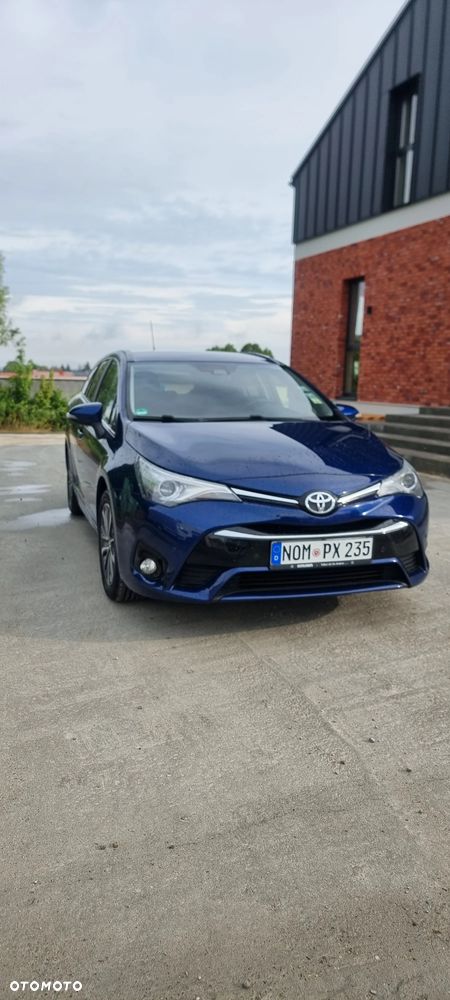 Toyota Avensis Touring Sports 1.8 Edition-S - 4