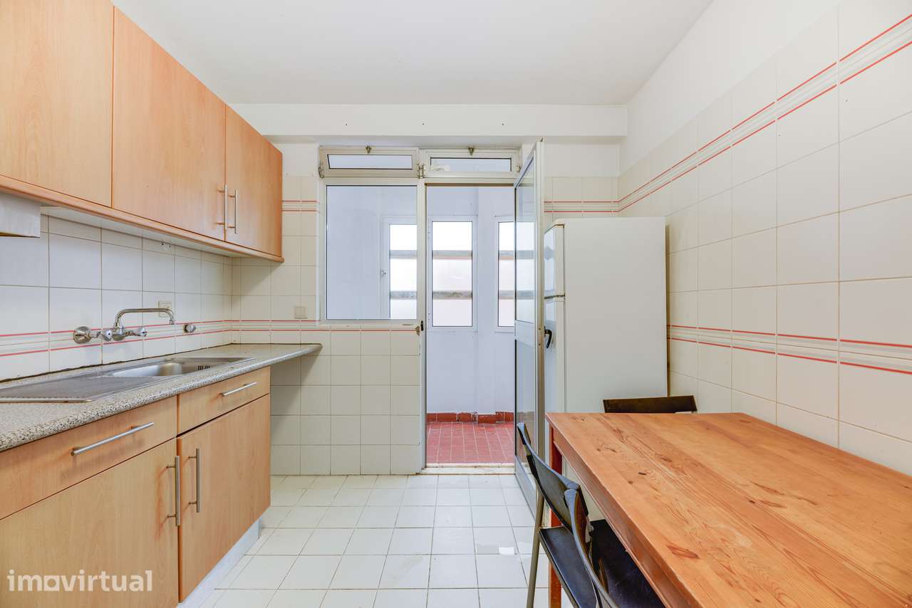 APARTAMENTO T2 | 116,5M2 BRUTA PRIVATIVA | ARRECADAÇÃO | SETÚBAL - Grande imagem: 5/28