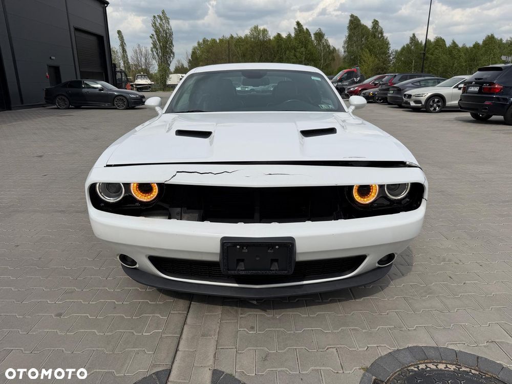 Dodge Challenger - 3