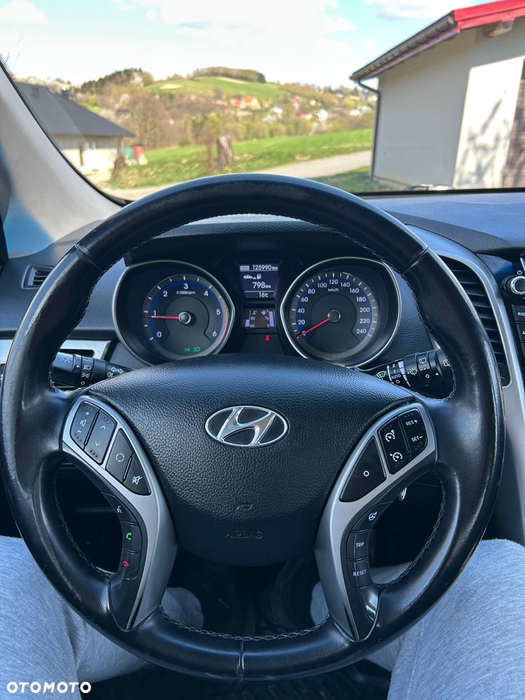 Hyundai i30 blue 1.6 CRDi Classic - 11