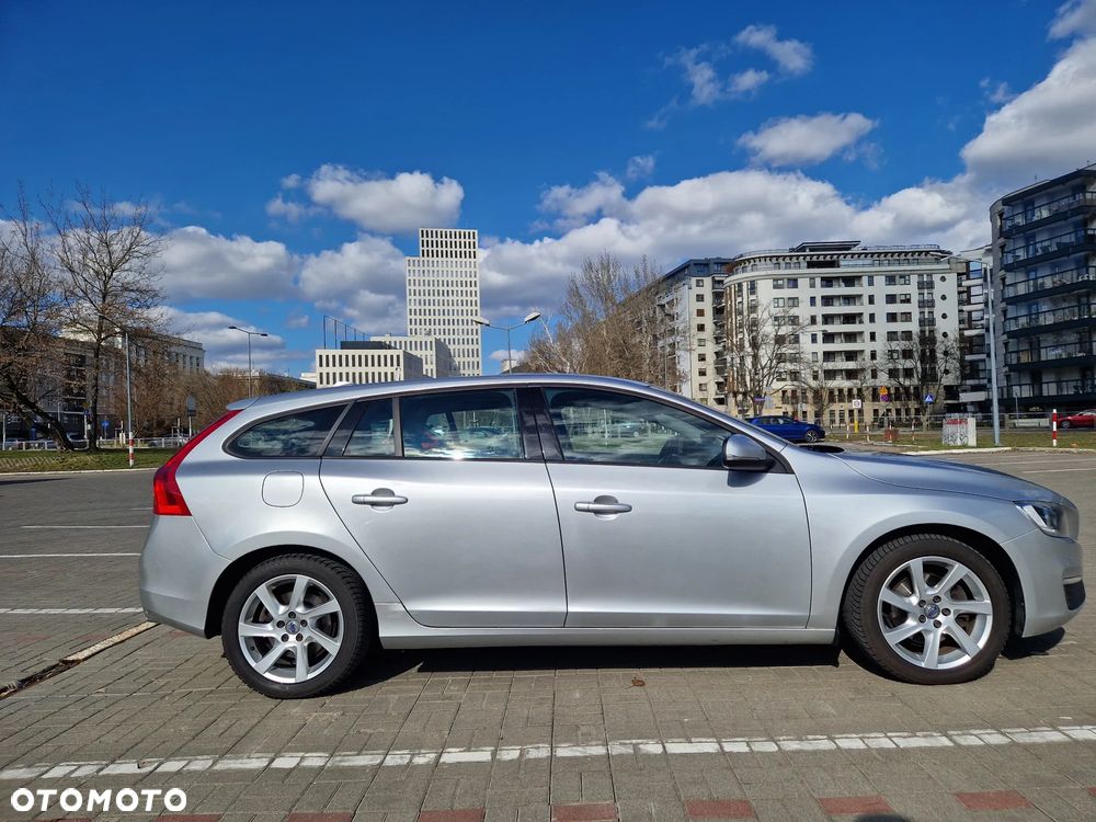 Volvo V60 D4 Drive-E Kinetic - 5