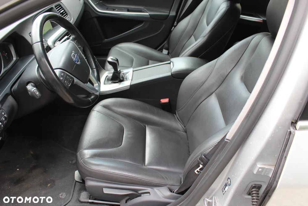 Volvo V60 - 15