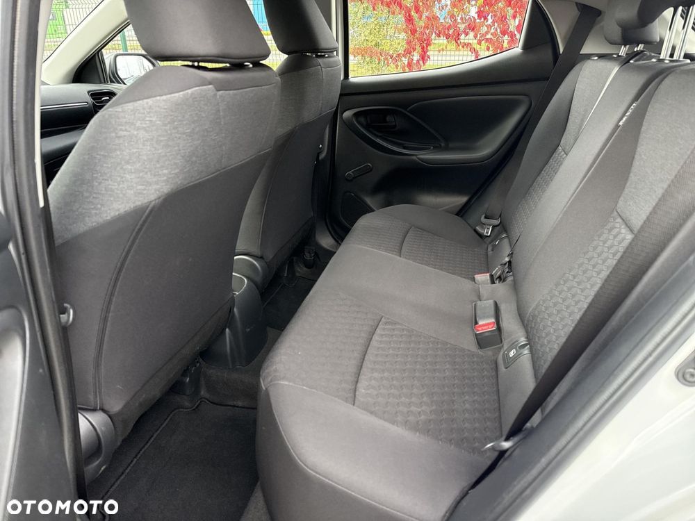 Toyota Yaris - 14