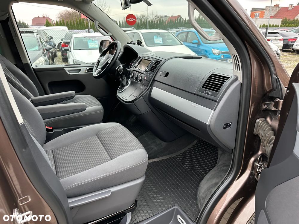 Volkswagen Multivan - 21