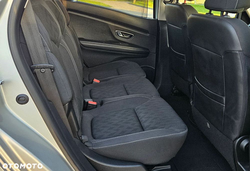 Renault Scenic ENERGY TCe 140 LIMITED - 11