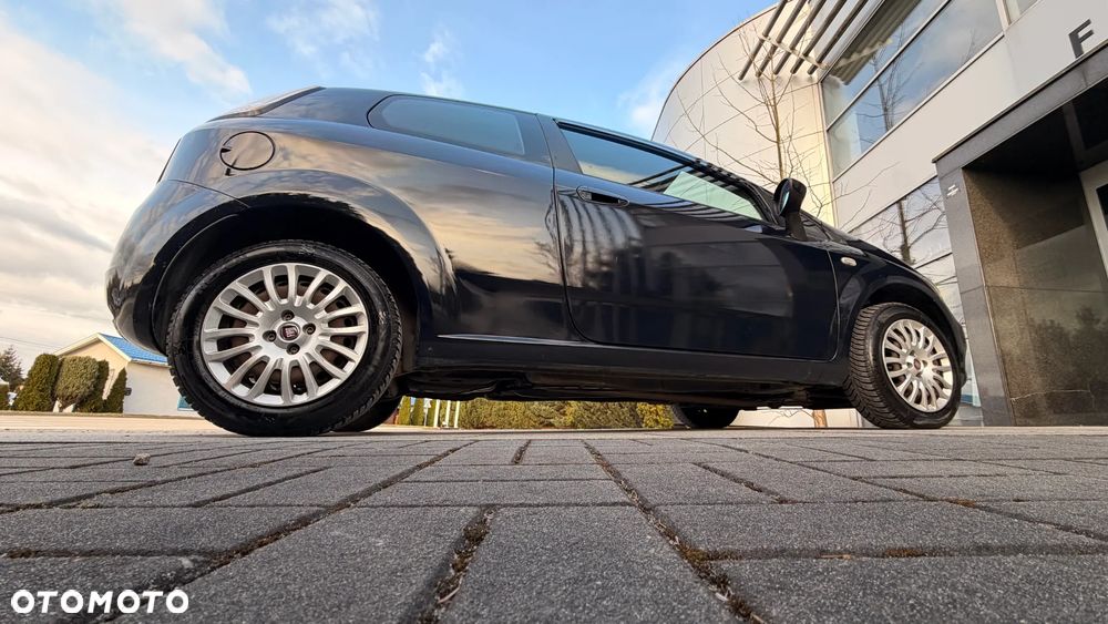 Fiat Grande Punto - 27