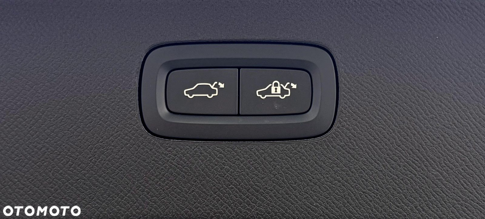 Volvo S90 - 33