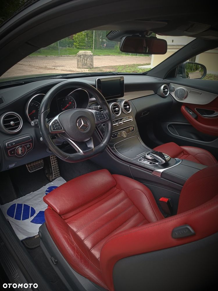 Mercedes-Benz Klasa C 300 9G-TRONIC - 5