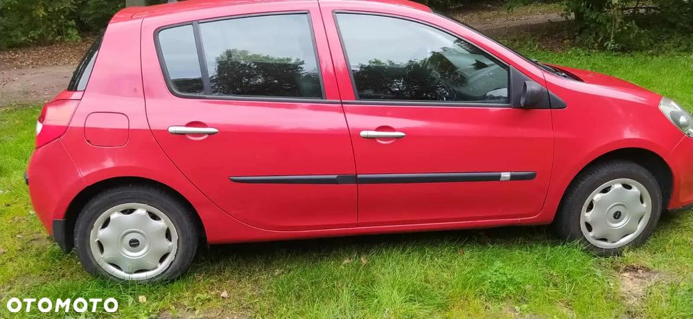 Renault Clio - 2
