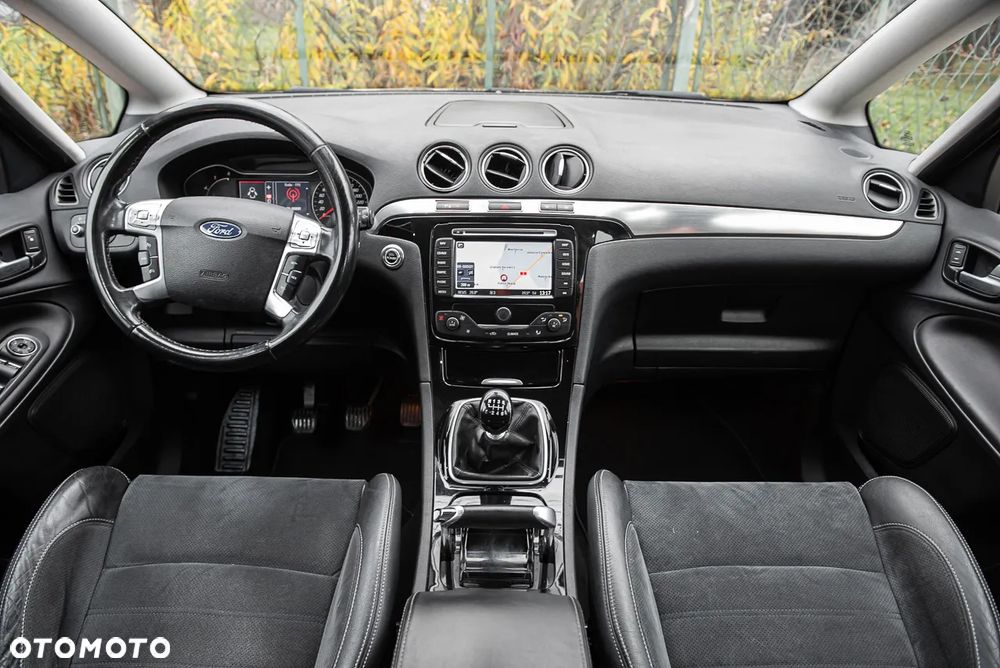 Ford S-Max 2.0 TDCi DPF Champions Edition - 17