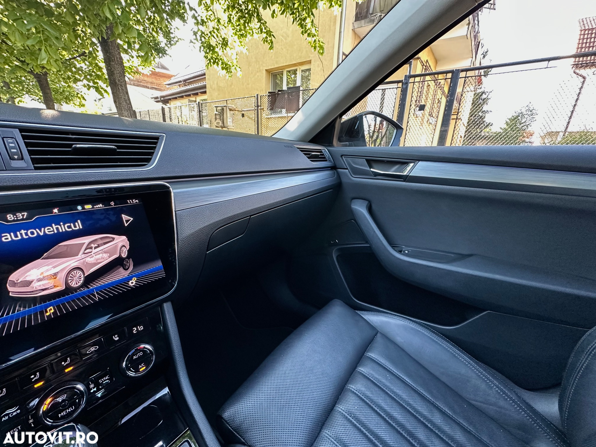 Skoda Superb 2.0 TDI DSG 4X4 Ambition - 18