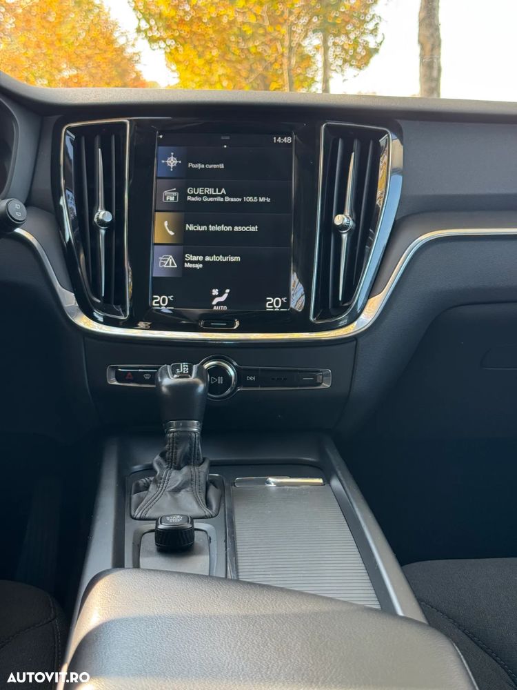 Volvo V60 D3 Momentum - 8