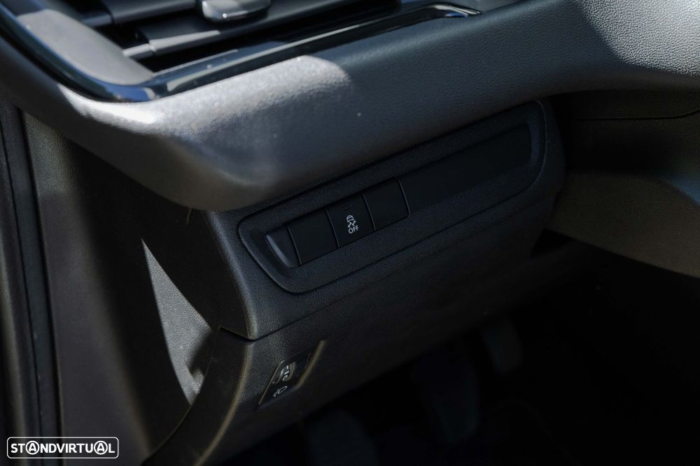 Peugeot 208 1.2 PureTech Active - 13