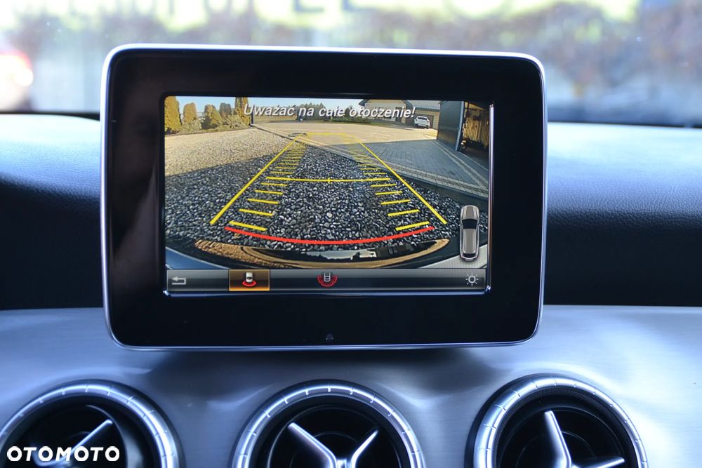 Mercedes-Benz CLA 180 d 7G-DCT AMG Line - 39