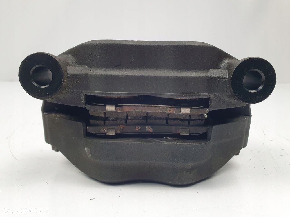 PRAWY PRZEDNI ZACISK HAMULCOWY PRZÓD Suzuki GSX-8S 2023+ - 8