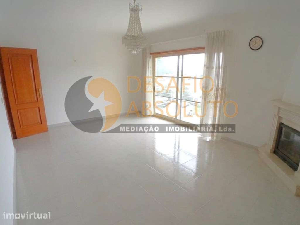 Apartamento T2 com Garagem - Quintinha - Santana - Sesimbra - Grande imagem: 2/23