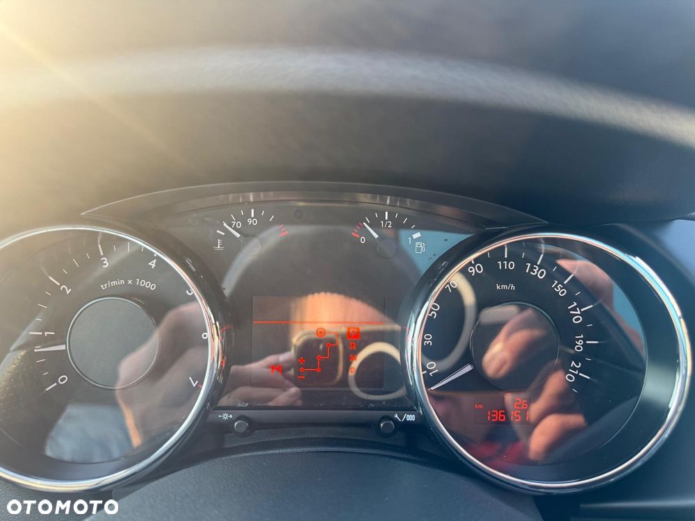 Peugeot 3008 THP 165 EAT6 Stop & Start Allure - 22