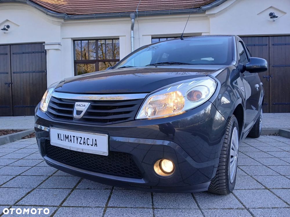 Dacia Sandero - 1
